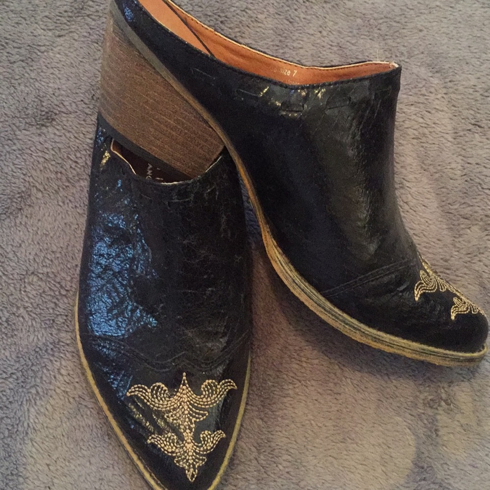Cowgirl western slip on heels